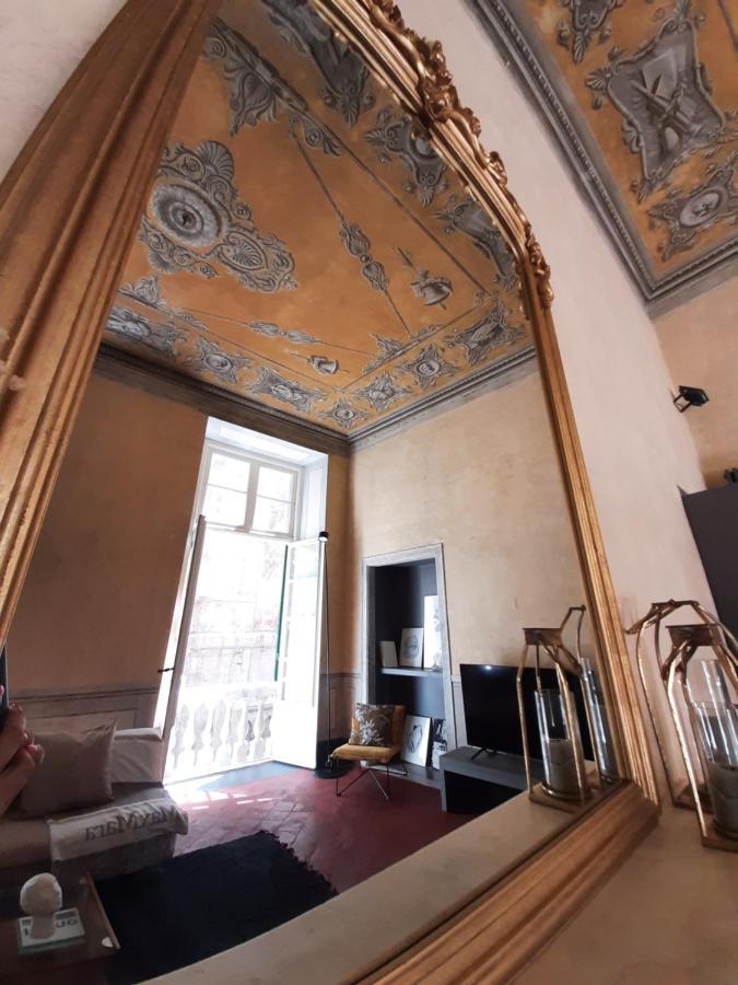 Eleven Luxury - Dimora Affrescata Del '500 A Pochi Passi Dall'acquario Apartment