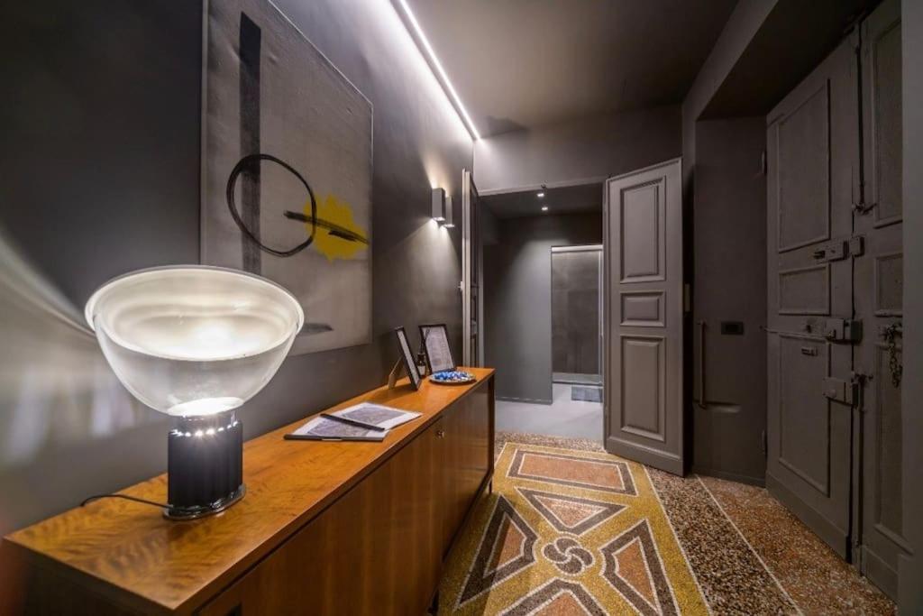 Eleven Luxury - Dimora Affrescata Del '500 A Pochi Passi Dall'acquario Genua