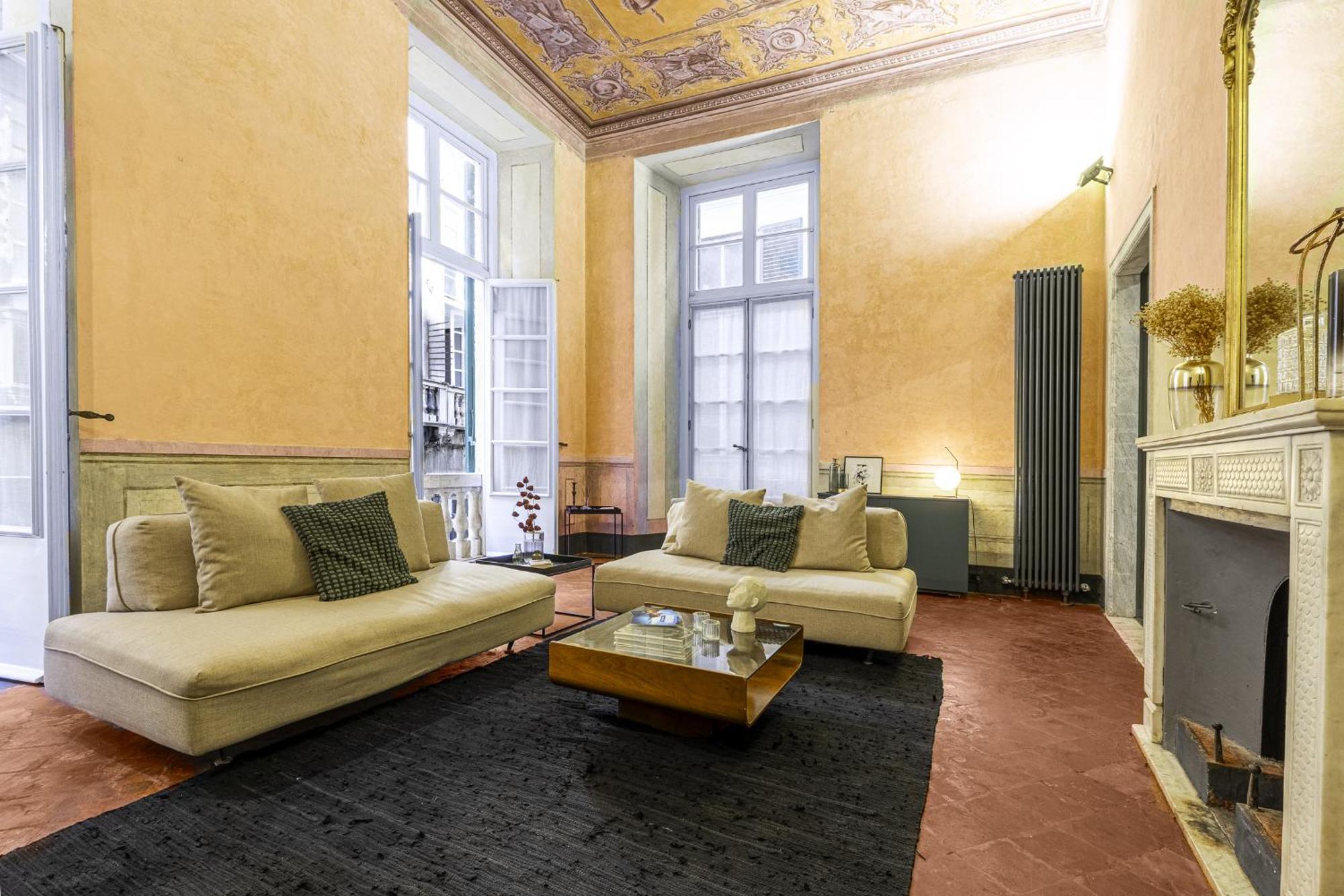 Apartment Eleven Luxury - Dimora Affrescata Del '500 A Pochi Passi Dall'acquario Genua