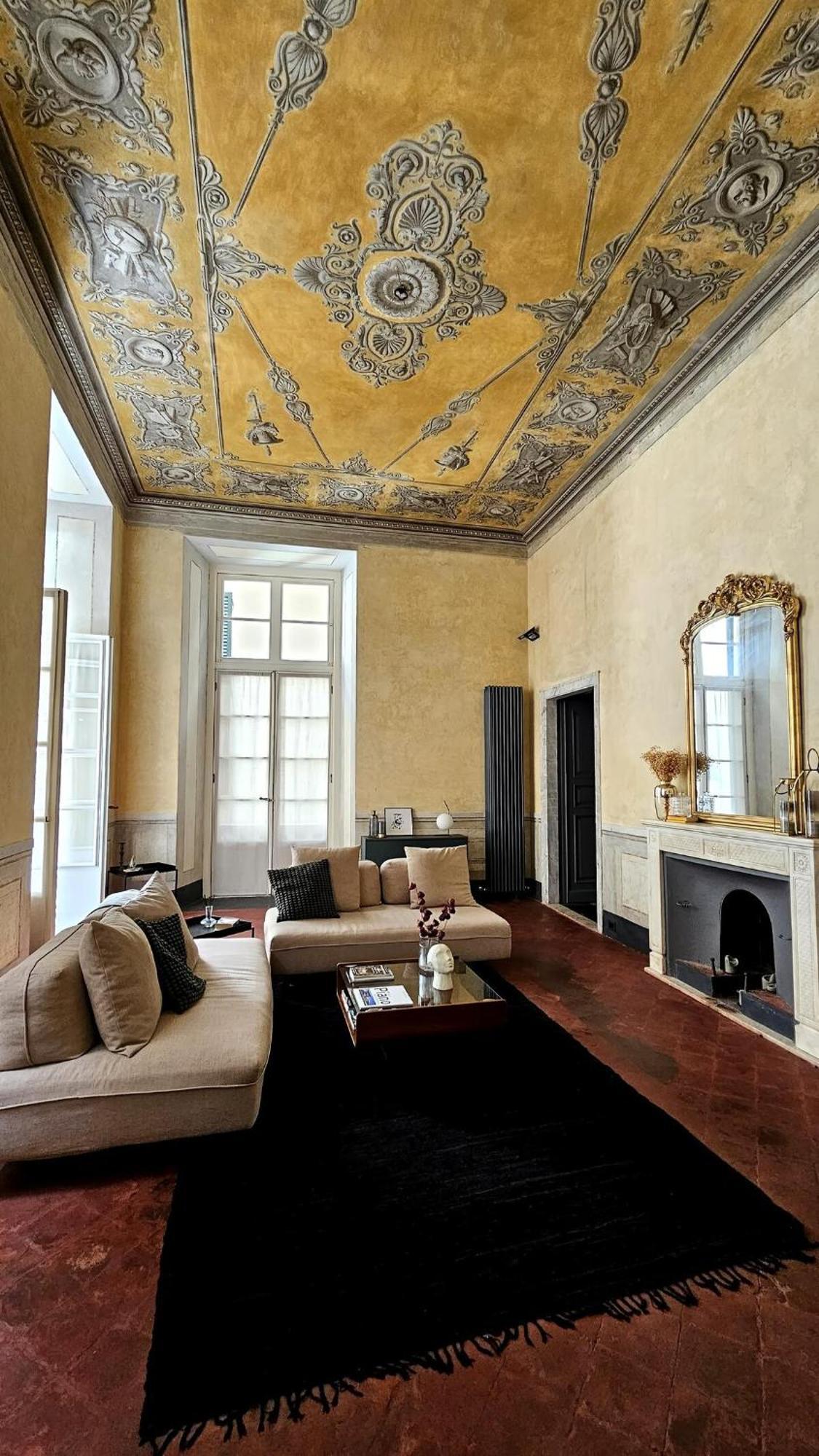 Eleven Luxury - Dimora Affrescata Del '500 A Pochi Passi Dall'acquario Apartment *