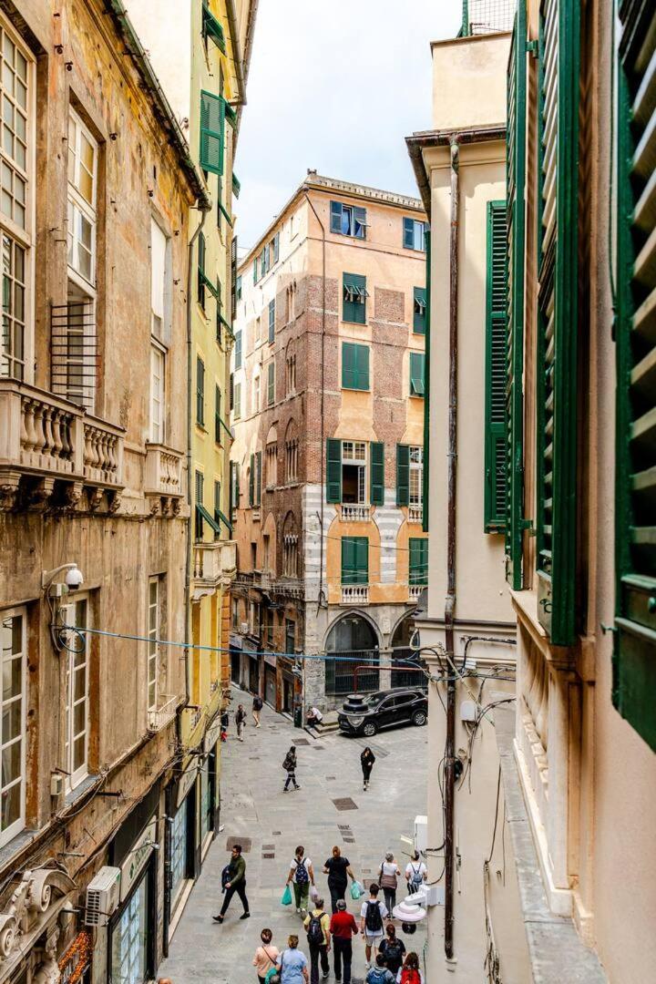 Apartment Eleven Luxury - Dimora Affrescata Del '500 A Pochi Passi Dall'acquario Genua