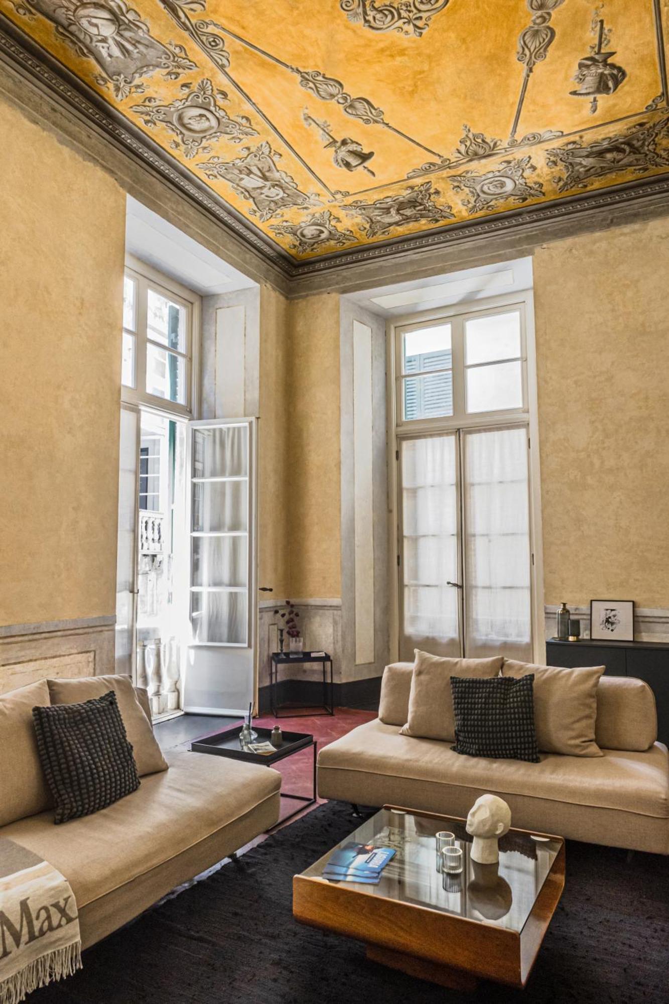 Eleven Luxury - Dimora Affrescata Del '500 A Pochi Passi Dall'acquario Apartment